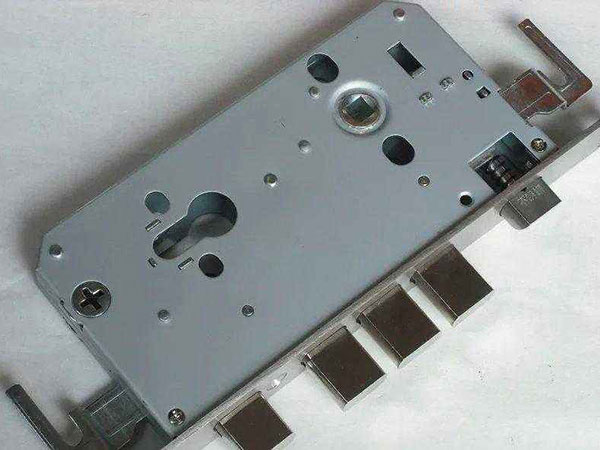 那坡24小时上门开锁公司